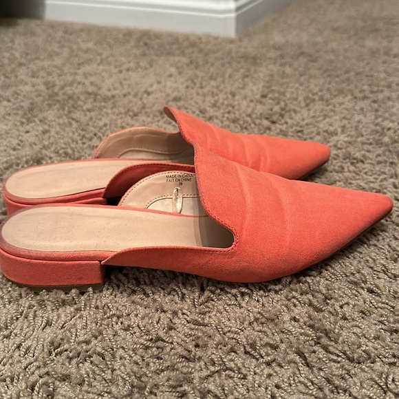 Neon coral mules. Size 7.5 (38) - Picture 3 of 3